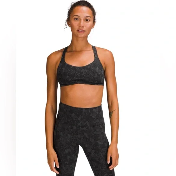 Lululemon Free To Be Bra Strappy Back Sports Bra Size 6 - Picture 2 of 4